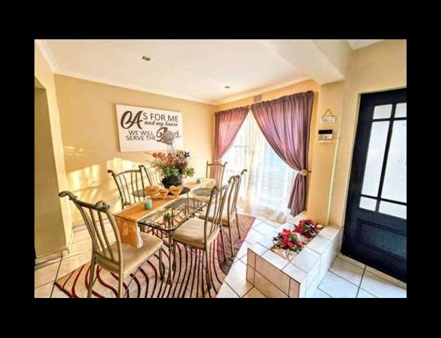 3 BEDROOM HOUSE FOR SALE IN GREENHILLS